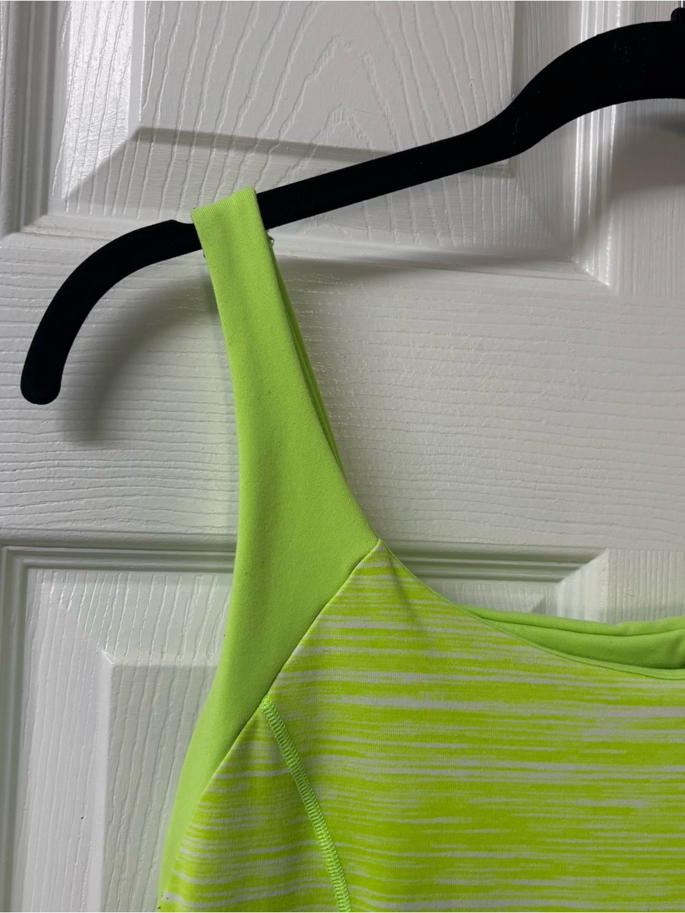 Made Sexy by Victoria's Secret Neon Green Athletic Tank Top Women’s Medium - Picture 3 of 6